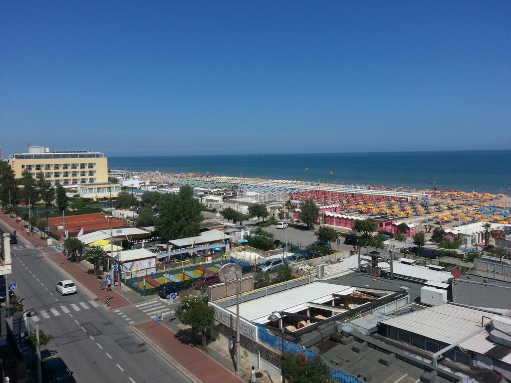Hotel Adelphi Riccione Luaran gambar