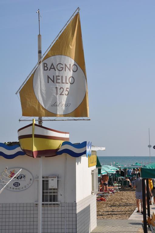 Hotel Adelphi Riccione Luaran gambar