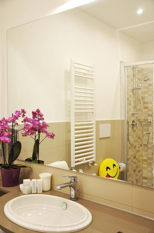 Hotel Adelphi Riccione Luaran gambar